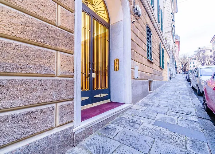Guesthost - Cozy Retreat Near Historic Center