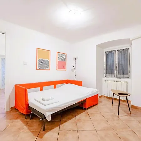 Guesthost - Cozy Retreat Near Historic Center Lägenhet Genua